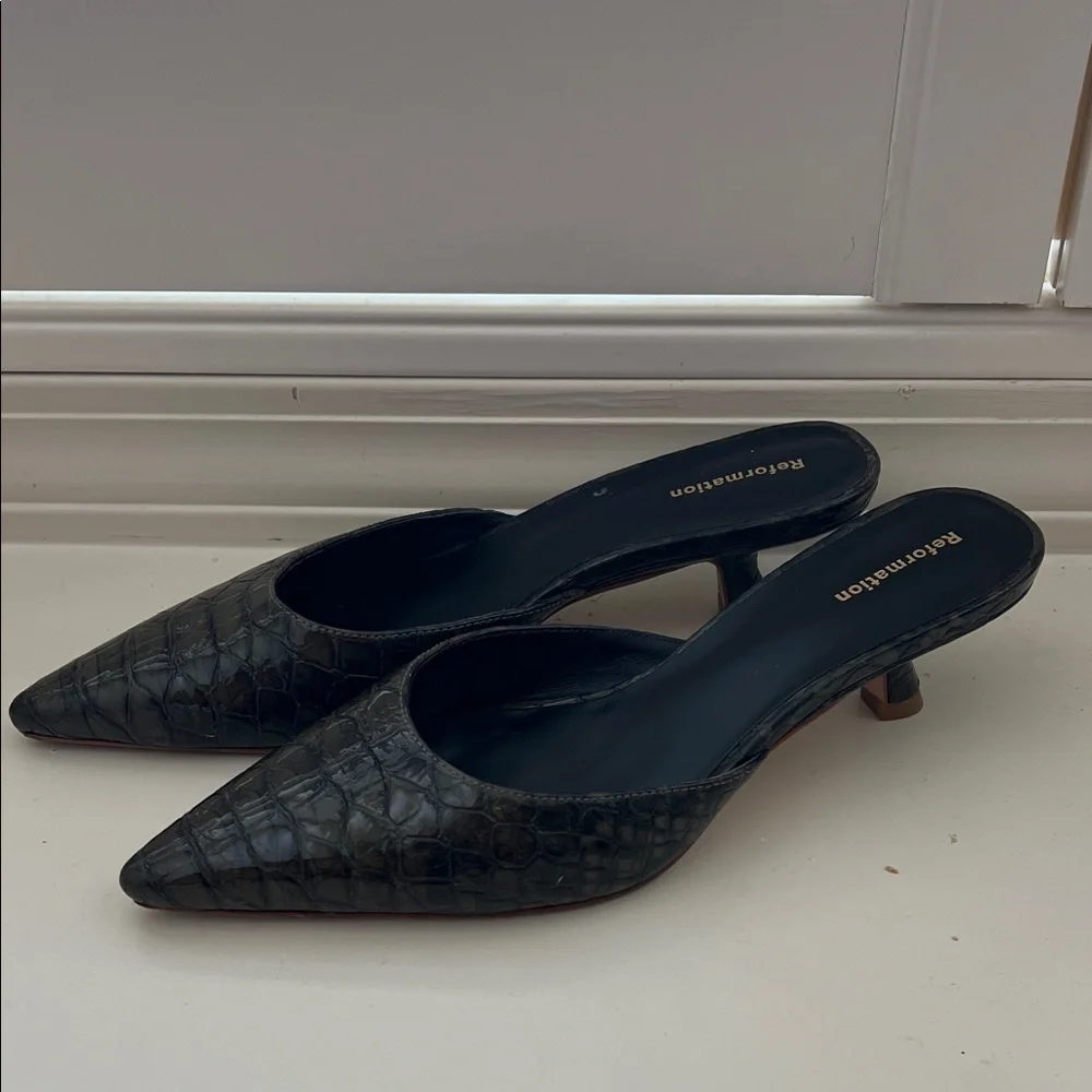 Reformation Dark Croc-Patterned Mules - Picture 1 of 4